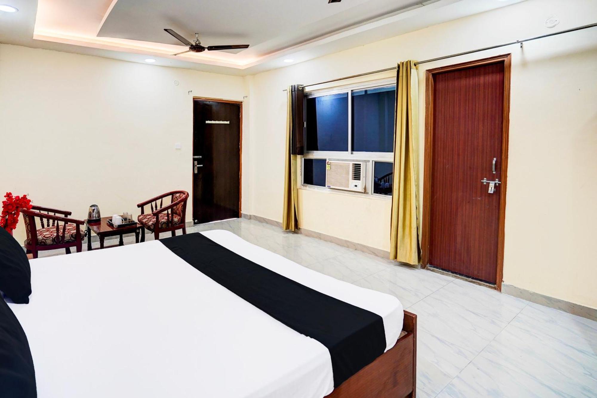 Hotel O Nova Resorts & Luxury Farm Raebareli エクステリア 写真