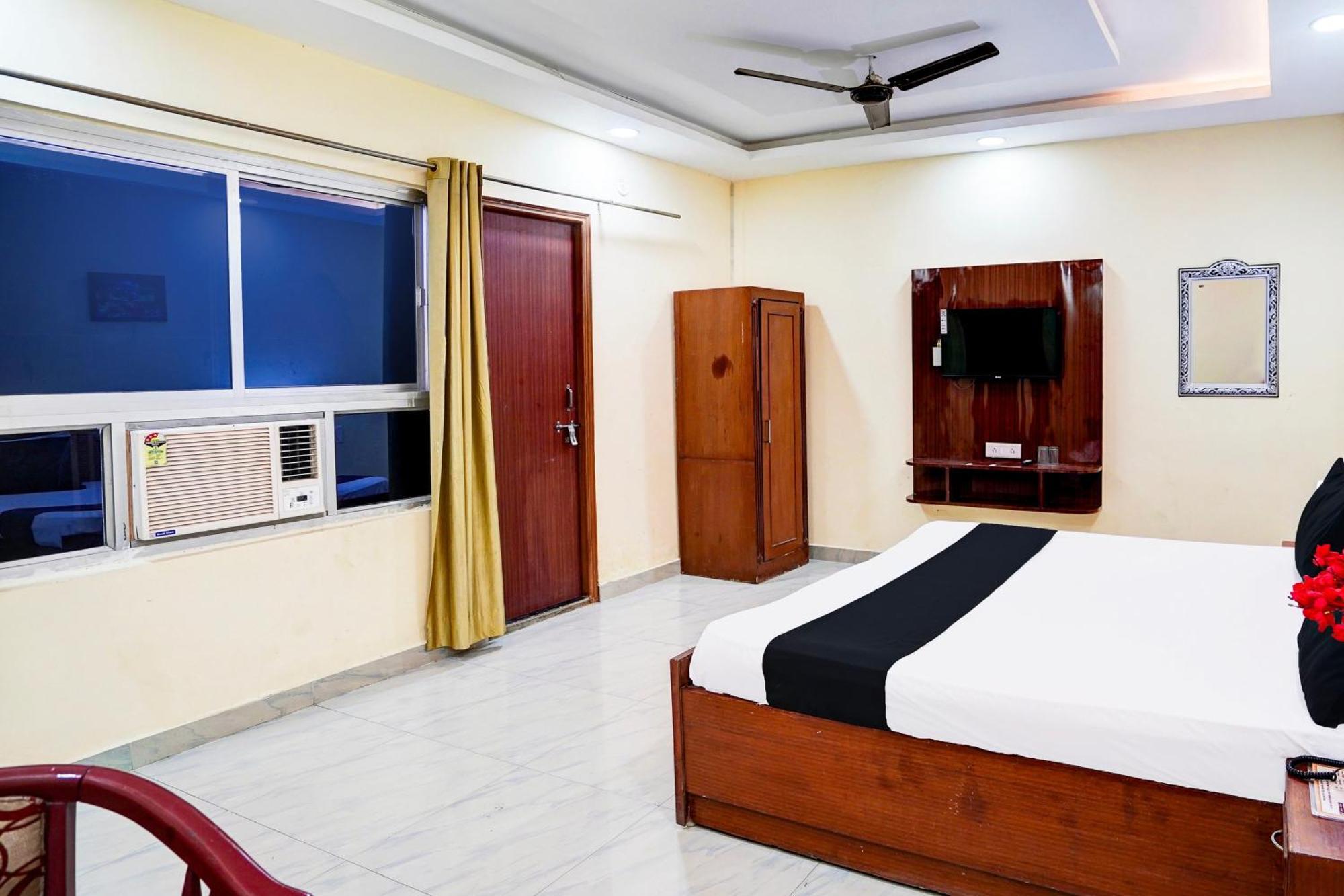 Hotel O Nova Resorts & Luxury Farm Raebareli エクステリア 写真