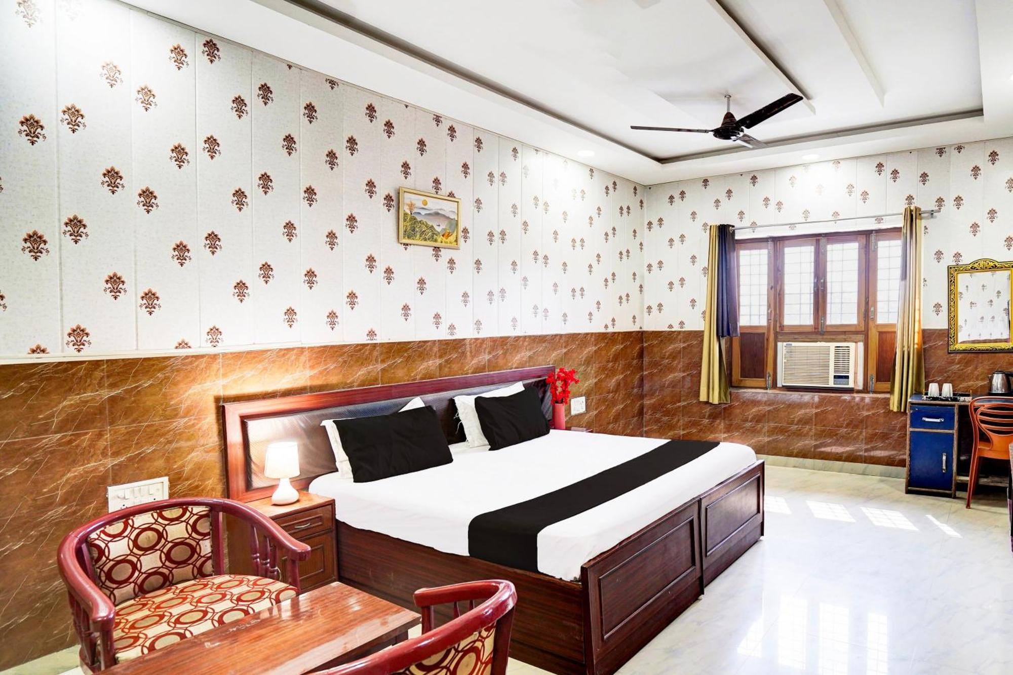 Hotel O Nova Resorts & Luxury Farm Raebareli エクステリア 写真