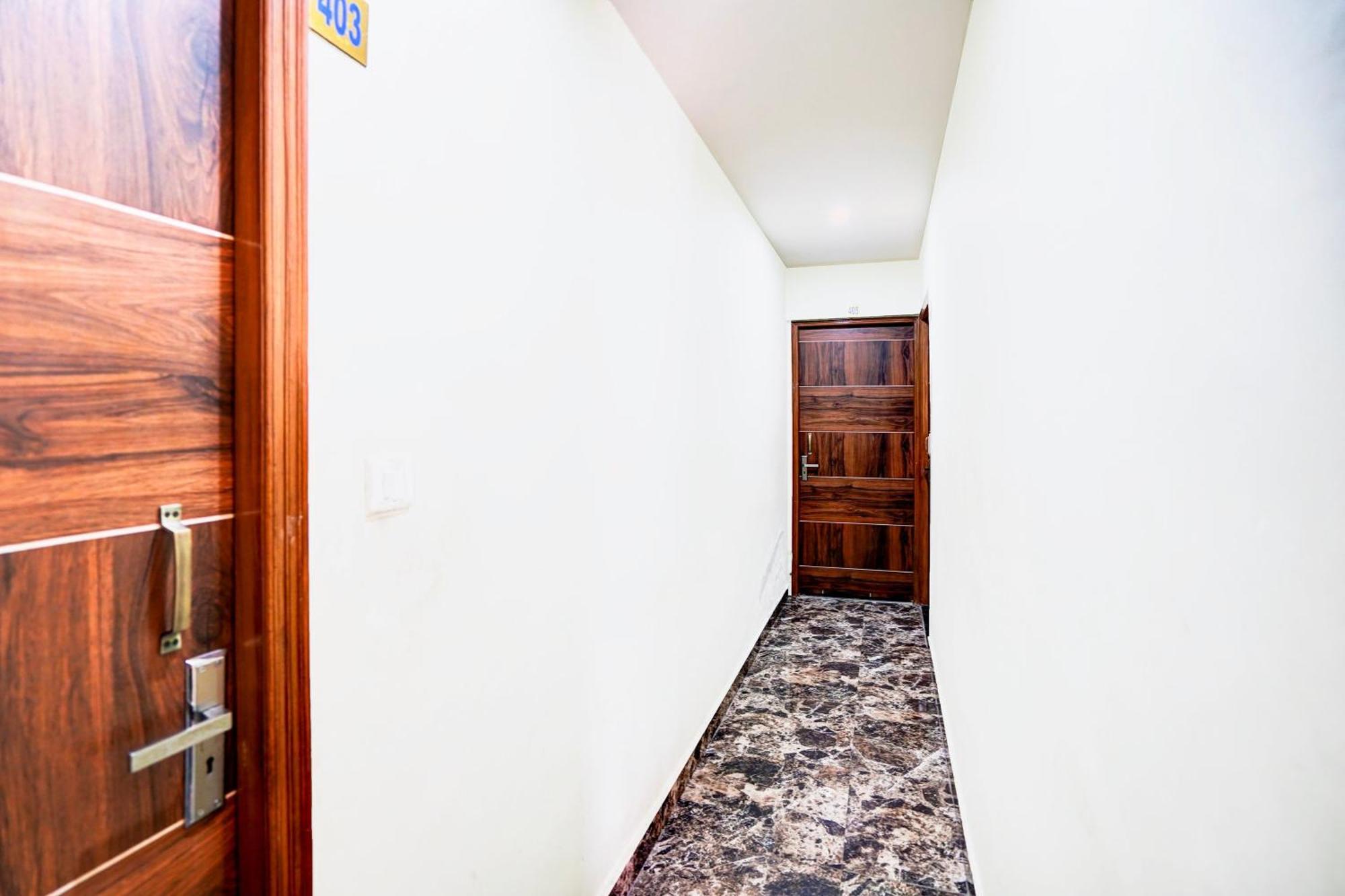 Hotel O Nova Resorts & Luxury Farm Raebareli エクステリア 写真