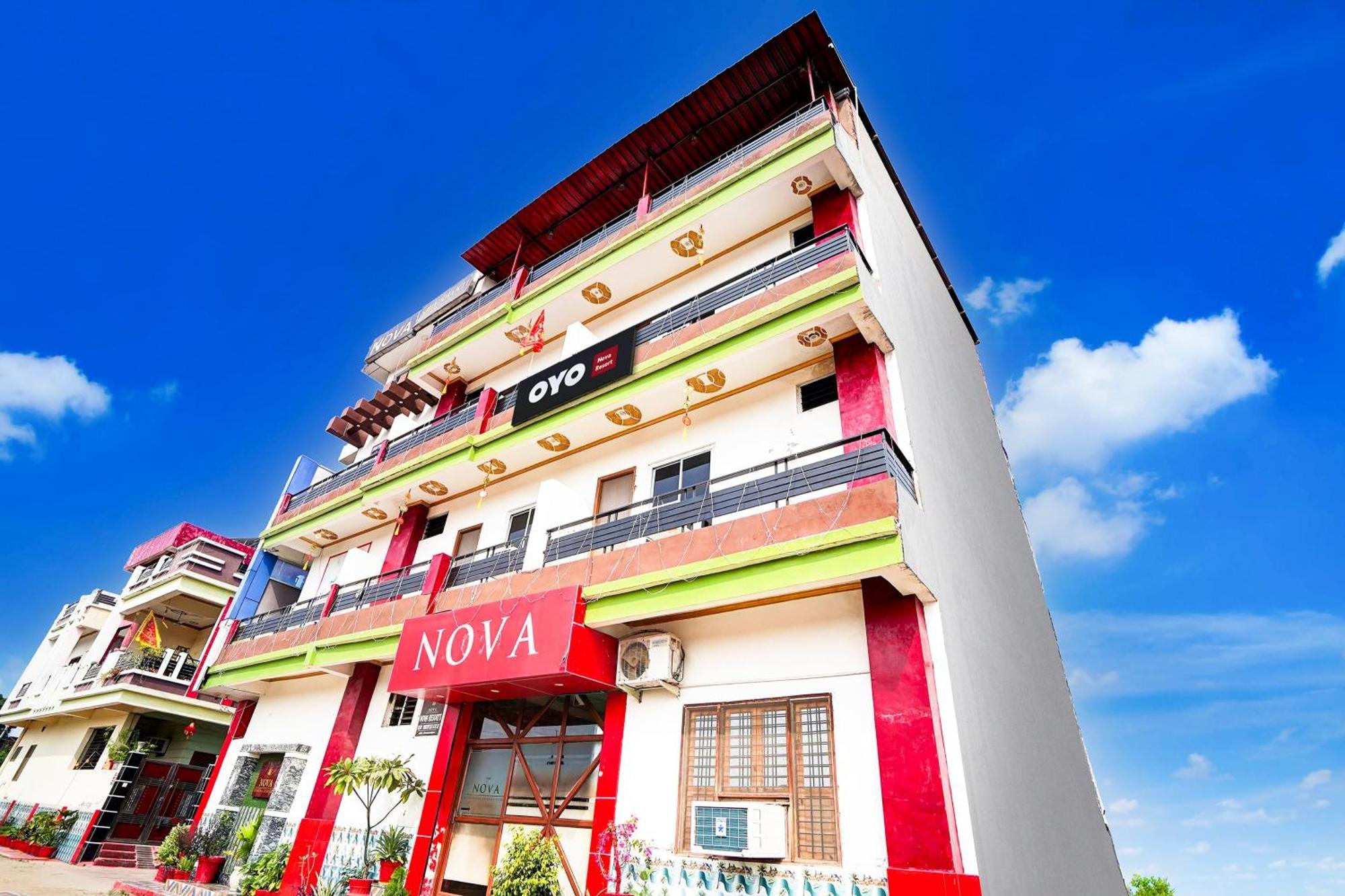 Hotel O Nova Resorts & Luxury Farm Raebareli エクステリア 写真